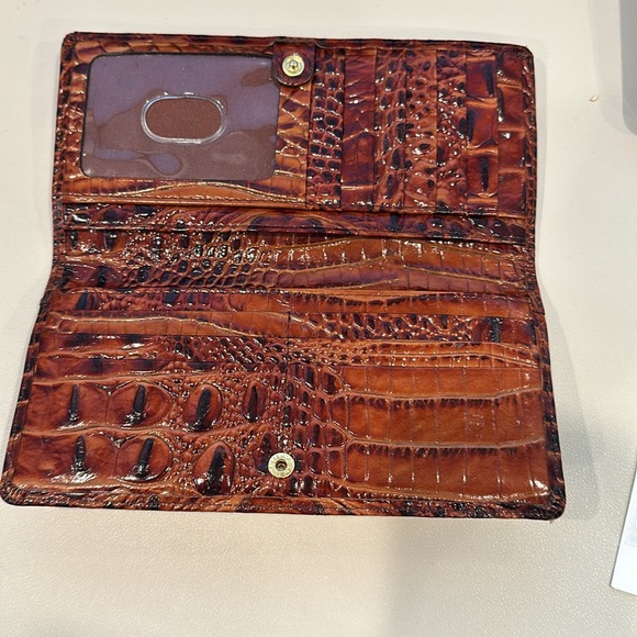 Brahmin ADY Wallet Pecan Melbourne Used, with tags. Excellent condition - Picture 3 of 5